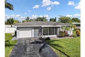 10215 Nw 80th Drive, Tamarac, Fl 33321, Tamarac