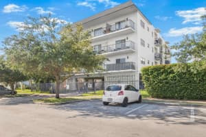 1960 Marseille Dr, Miami Beach