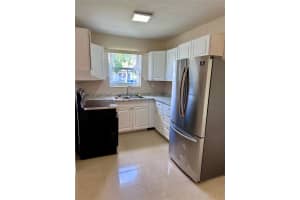 6840 Greene St, Hollywood, FL 33024 - MLS#F10536811