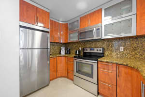 2081 Ocean Drive, Hallandale Beach, FL 33009 - MLS#F10536864