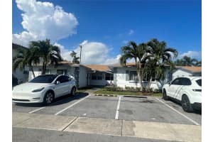 363 SW 15th St 4, Pompano Beach, FL 33060 - MLS#F10536899