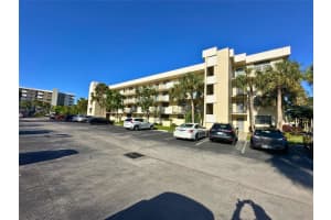 2420 Deer Creek Country Club Blvd 306, Deerfield Beach, FL 33442 - MLS#F10536901