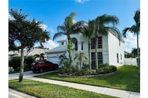 14224 Nw 18th Ct Pembroke Pines, FL 33028 - Off Market