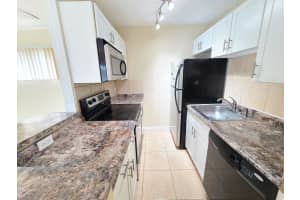 2 Crossings Circle, Boynton Beach, FL 33435 - MLS#F10536945