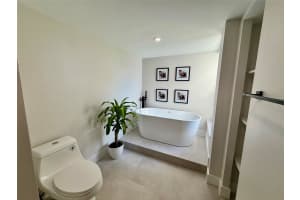 5851 Camino Del Sol 204, Boca Raton, FL 33433 - MLS#F10537000