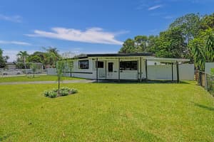 18600 NW 11th Rd, Miami Gardens, FL 33169 Sold 12/15/25