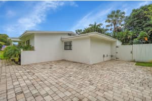 400 Ne 26th Dr Wilton Manors, FL 33334 - Off Market