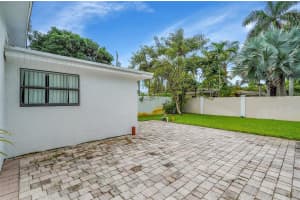 400 Ne 26th Dr Wilton Manors, FL 33334 - Off Market