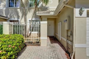 2298 NW 171st Ter, Pembroke Pines, FL 33028 - MLS#F10537015