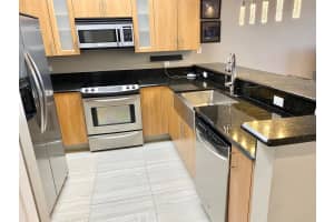 2631 NE 14th Ave 302, Wilton Manors, FL 33334 Sold 12/30/25