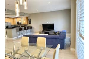 2631 NE 14th Ave 302, Wilton Manors, FL 33334 - MLS#F10537028