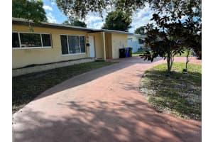 701 W Evanston Cir, Fort Lauderdale, FL 33312 - MLS#F10537034