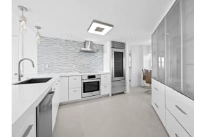 2000 Ocean Drive, Fort Lauderdale, FL 33316 - MLS#F10537051