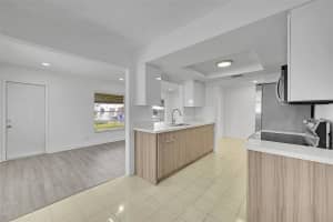 2851 W Golf Blvd, Pompano Beach, FL 33064 - MLS#F10537056