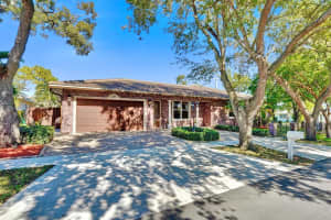 49 Se 6th St, Dania Beach 49 Se 6th St, Dania Beach