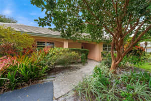 900 Cypress Terrace, Pompano Beach, FL 33069 - MLS#F10537080