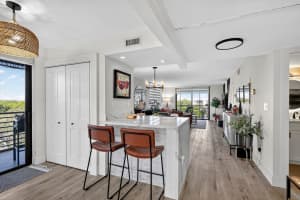 1000 Colony Point Circle, Pembroke Pines, FL 33026 - MLS#F10537084