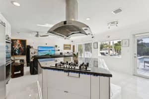 911 NW 7th St, Dania Beach, FL 33004 - MLS#F10537142