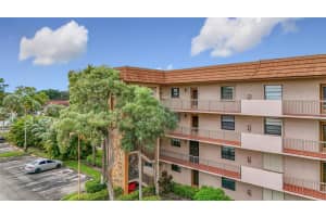 4930 E Sabal Palm Blvd 301, Tamarac, FL 33319 - MLS#F10537192