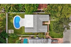 728 Ne 7th St Pompano Beach, FL 33060 - Off Market