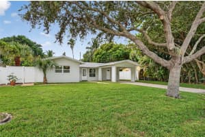 728 Ne 7th St Pompano Beach, FL 33060 - Off Market