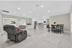 728 Ne 7th St Pompano Beach, FL 33060 - Off Market