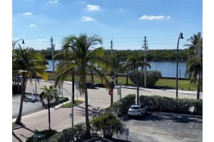 321 Wilson St 306A, Hollywood, FL 33019 - MLS#F10537297