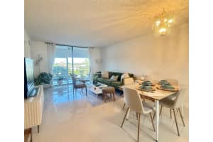 4640 Lucerne Lakes Boulevard 402, Lake Worth, Fl 33467, Lake Worth