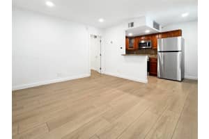 417 NE 17th Ave 11, Fort Lauderdale, FL 33301 - MLS#F10537320