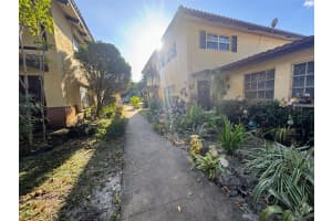 8833 28th Drive, Coral Springs, FL 33065 Sold 01/13/26