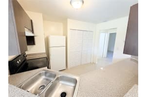 3445 NW 44th St 102, Lauderdale Lakes, FL 33309 - MLS#F10537341