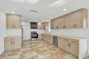 5903 Breadfruit Cir, Tamarac, FL 33319 - MLS#F10537356