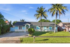 561 38th Street, Deerfield Beach, FL 33064 - MLS#F10537371