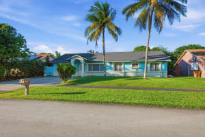 561 38th Street, Deerfield Beach, FL 33064 - MLS#F10537371