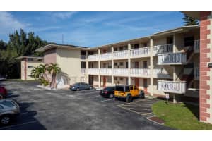 4770 NW 10th Ct 106, Plantation, FL 33313 - MLS#F10537377