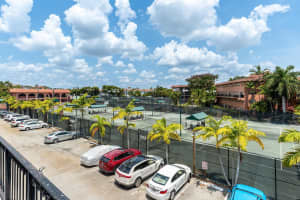 650 Tennis Club Dr 303, Fort Lauderdale, FL 33311 - MLS#F10537380