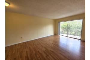 2800 Nw 56th Ave E304, Lauderhill