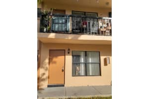 2735 W 66th St, Hialeah, FL 33016 Sold 12/19/25