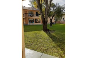 2735 W 66th St, Hialeah, FL 33016 Sold 12/19/25