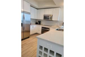 999 SW 1st Ave 1914, Miami, FL 33130 - MLS#F10537465