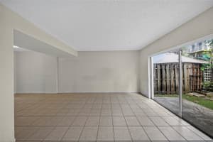 809 W Oakland Park Blvd J5, Oakland Park, FL 33311 - MLS#F10537481