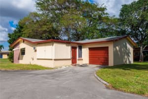 2613 SW Natura Ave, Deerfield Beach, FL 33441 - MLS#F10537547