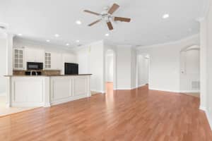 8098 NW 128th Ln, Parkland, FL 33076 - MLS#F10537572