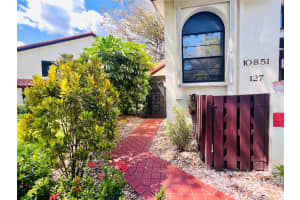 10851 Palm Lake Ave 201, Boynton Beach, FL 33437 - MLS#F10537575