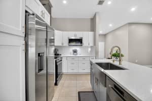 8134 SW 163rd Pl, Miami, FL 33193 - MLS#F10537578