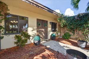 301 SE 8th Ct, Pompano Beach, FL 33060 - MLS#F10537617