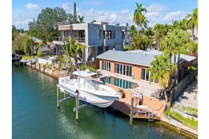 1618 SE 14th St, Fort Lauderdale, FL 33316 - MLS#F10537626