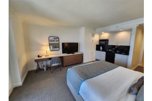 601 N Ft Lauderdale Bch Blvd 1116, Fort Lauderdale, FL 33304 - MLS#F10537642