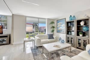 9720 S Hollybrook Lake Dr 204, Pembroke Pines, FL 33025 - MLS#F10537645