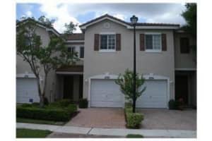 8720 Cypress Walk Court, Tamarac, FL 33321 - MLS#F10537648